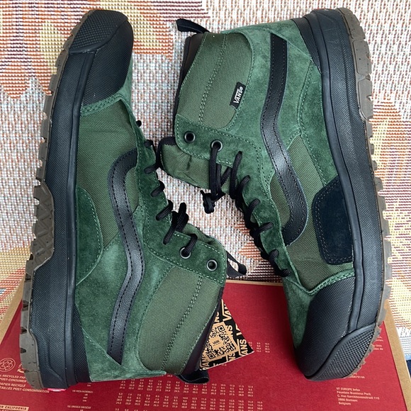 Vans WMNS Ultrarange Exo
Mountain View
VN0A5KS5BD6
Sneakers Boots - Picture 13 of 16